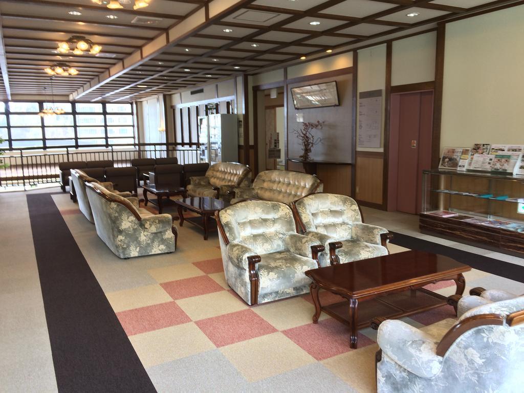 Ishiuchi Yungparunas Hotel Minamiuonuma Exterior photo