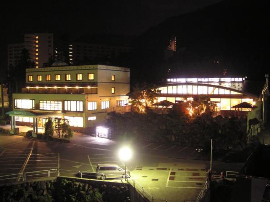 Ishiuchi Yungparunas Hotel Minamiuonuma Exterior photo