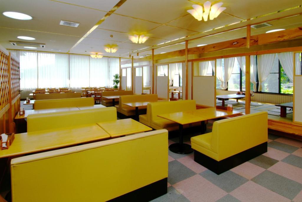 Ishiuchi Yungparunas Hotel Minamiuonuma Exterior photo